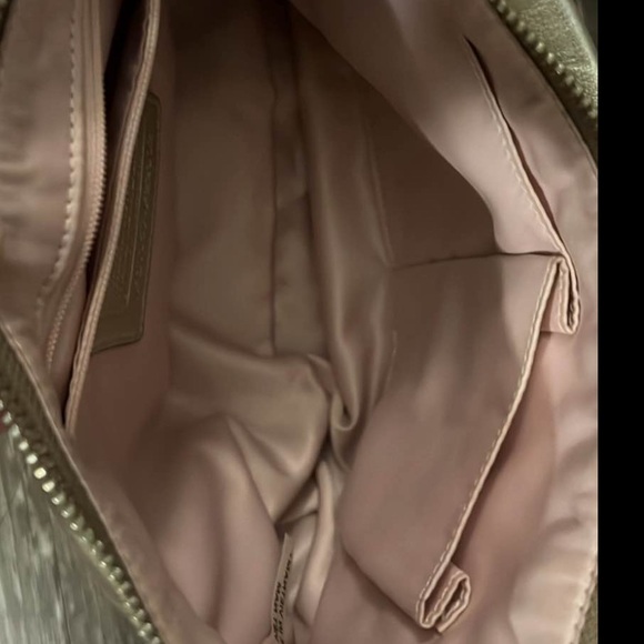 Sold - Picture 3 of 3